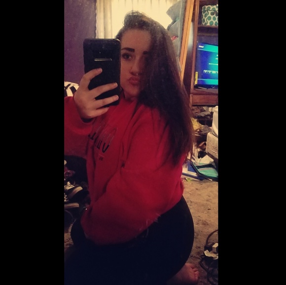 Meet your Posher, Alexa - Picture 2 of 4